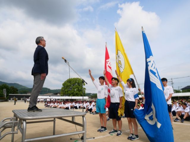 団代表